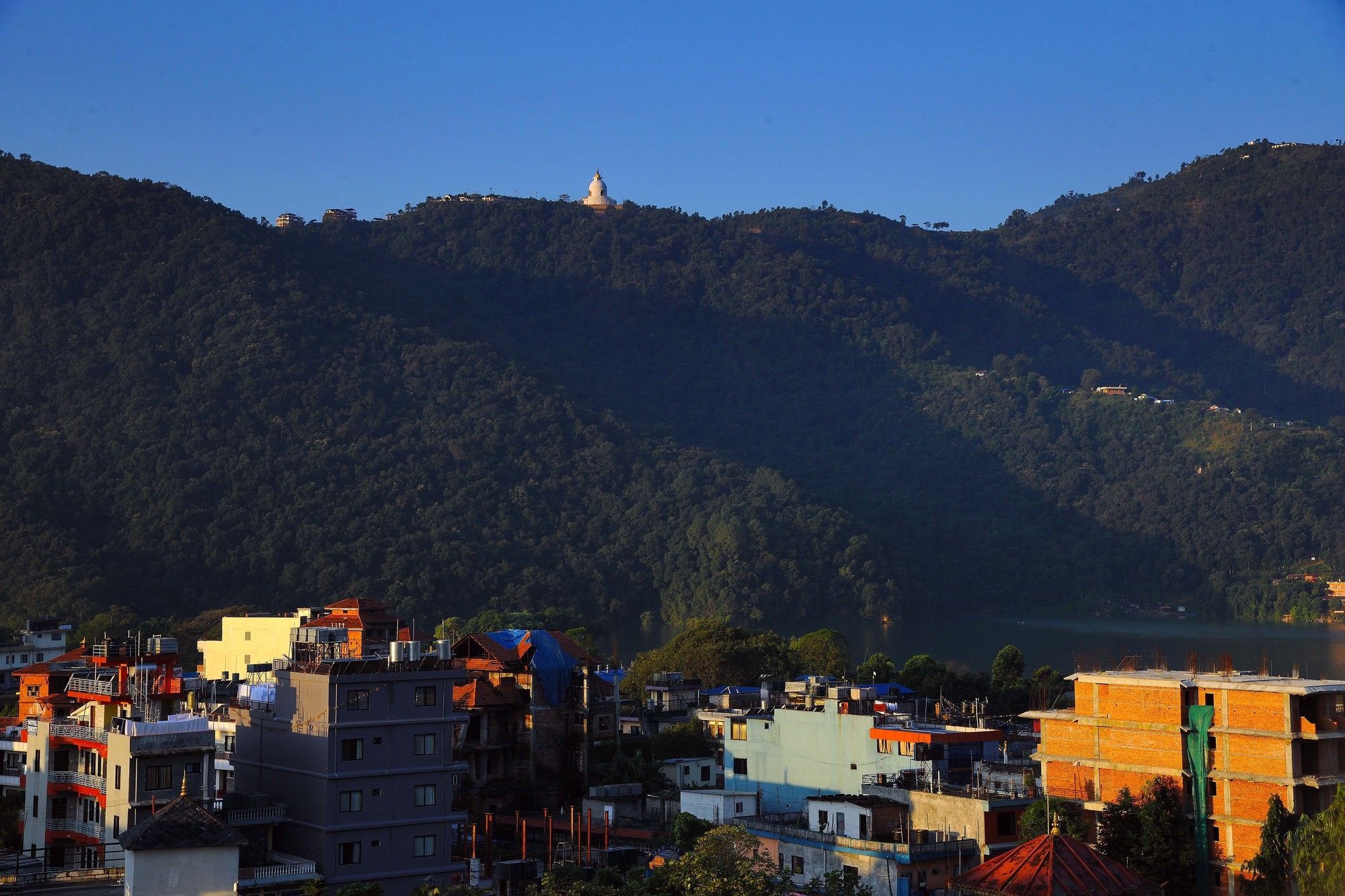 Hotel Queens Park Pokhara Exterior foto
