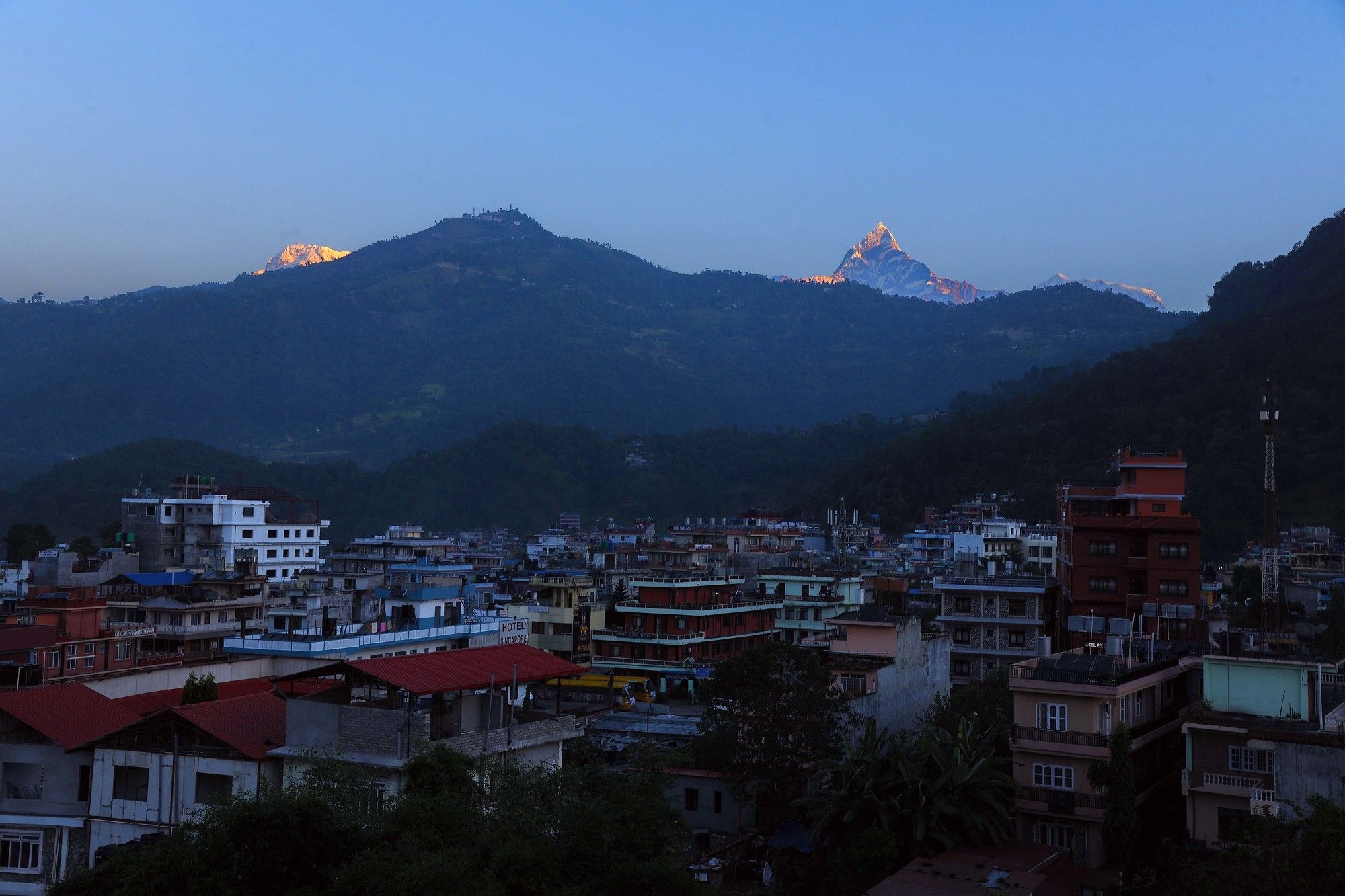 Hotel Queens Park Pokhara Exterior foto
