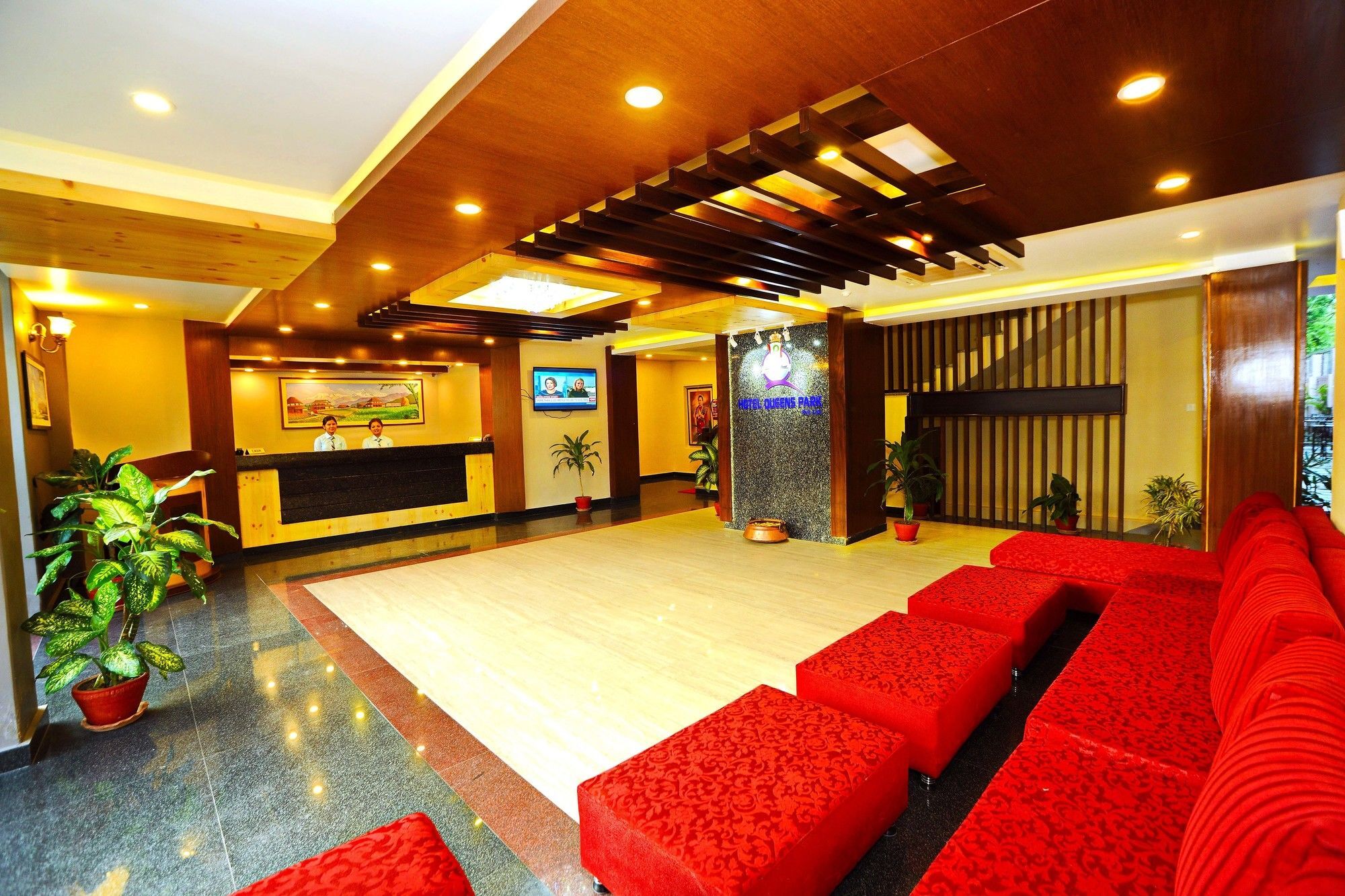 Hotel Queens Park Pokhara Exterior foto